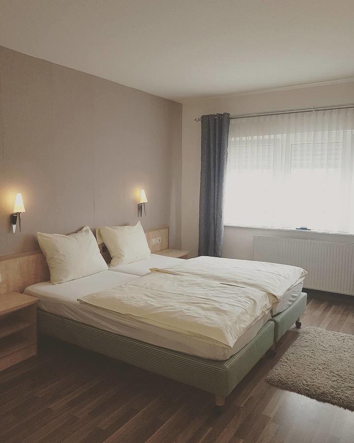 Hotel Ring Park Buchen  Bagian luar foto